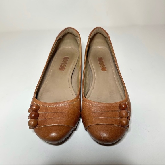 Ecco Leather Ballet Flat Sz 36 Slipon Driving Shoe Embellished Strap Faux Button - Picture 1 of 9